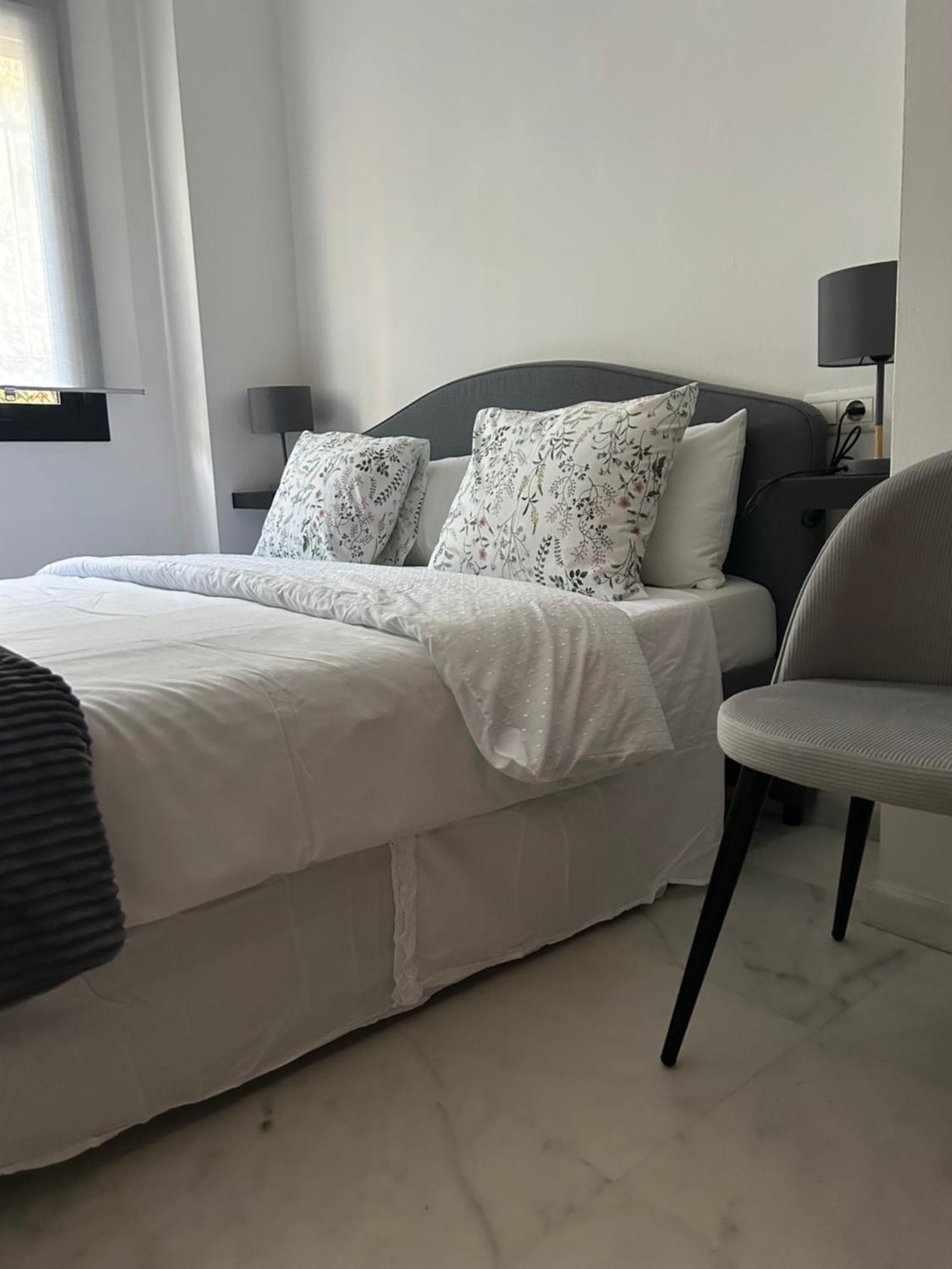 Apartamento Proximo Al Centro De 2 Dormitorios Con Piscina. セビリア エクステリア 写真